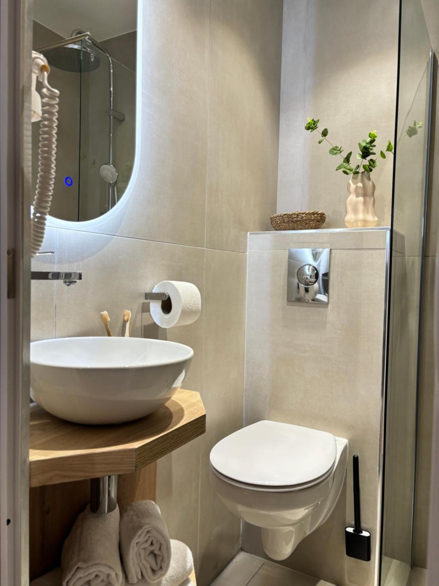 Hotel Paris Amore Dış mekan fotoğraf